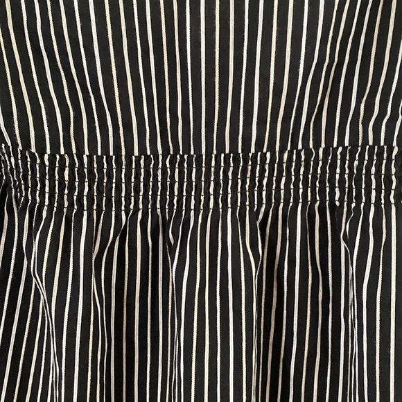 Guess Authentic Brand womens top - SIZE S/P - Picture 5 of 11